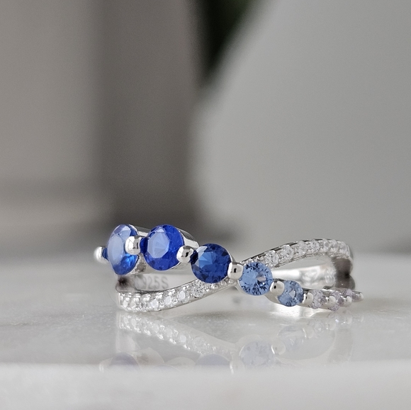 Blue Sapphire Swarovski crystal criss cross ring, 925 Sterling Silver - Picture 4 of 8